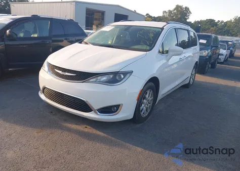 2020 Chrysler Pacifica Touring L z USA, uszkodzony, nr VIN 2C4RC1BG3LR125695